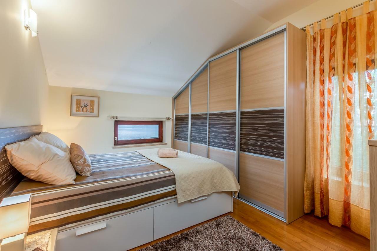 Korina Apartman Kostrena Kültér fotó