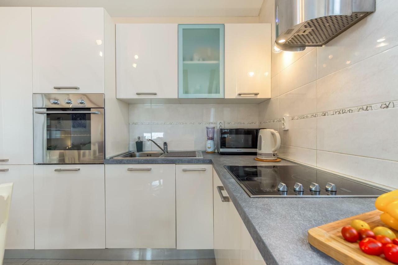 Korina Apartman Kostrena Kültér fotó